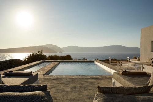 Piscina, Santa Irini Retreat in Thirasia