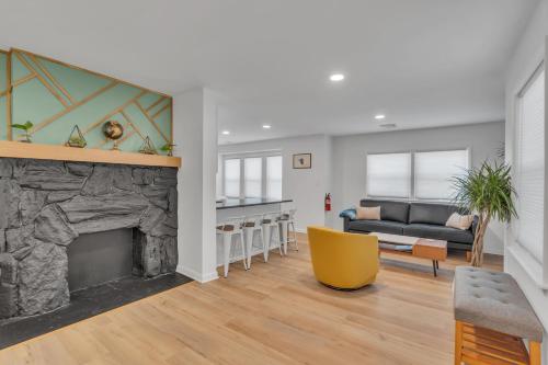 Spacious 3-Bedroom Bungalow in Bradley Beach in Avon By The Sea