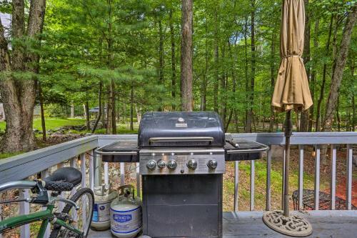 Poconos Gem Fire Pit, Hot Tub, Community Pool