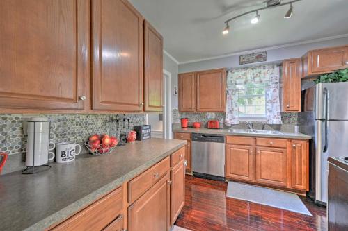 Vibrant Hyattsville Home 7 Mi to Downtown DC!