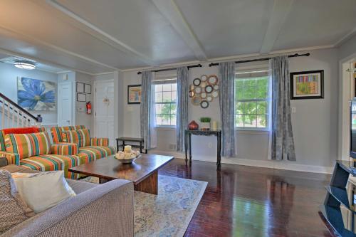 Vibrant Hyattsville Home 7 Mi to Downtown DC!