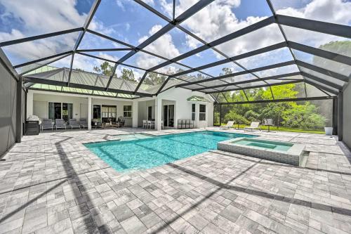 Naples Gem with Private Sand Volleyball Court!