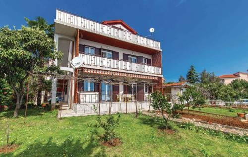 Apartments with a parking space Lovran Opatija - 7673 - image 2