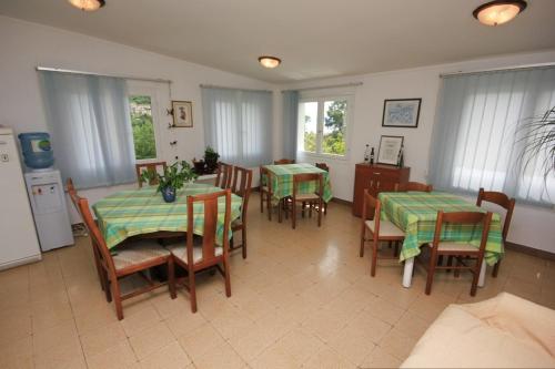 Apartments with a parking space Moscenicka Draga Opatija - 7740 - image 8