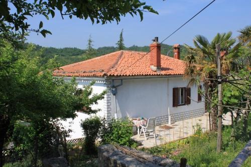  Apartments with a parking space Krbune, Central Istria - Sredisnja Istra - 7670, Pension in Krbune