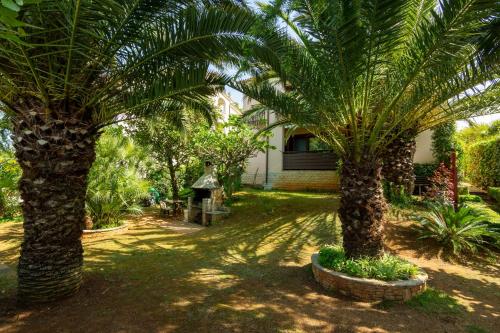  Apartments with a parking space Medulin - 7657 in Medulin