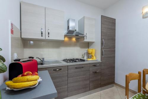 Apartments with a parking space Medulin - 7657 - image 2