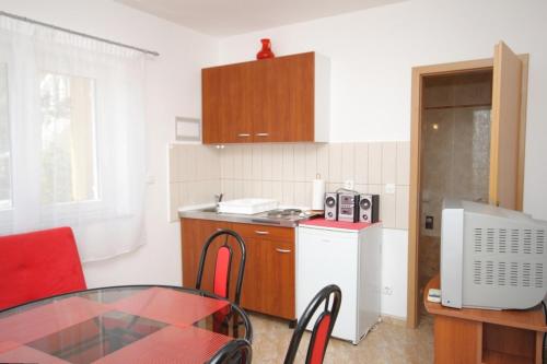 Apartments with a parking space Medveja, Opatija - 7721