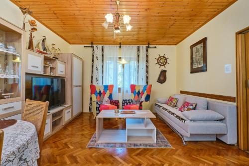 Apartments with a parking space Mali Losinj (Losinj) - 7972 - image 5
