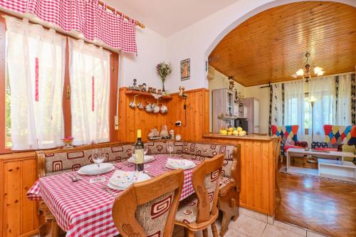 Apartments with a parking space Mali Losinj (Losinj) - 7972 - image 14