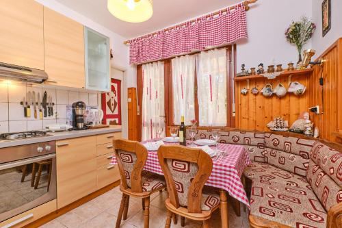 Two-Bedroom Apartment with Terrace image 7