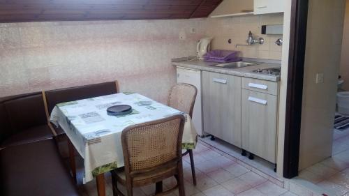 Apartments by the sea Mali Losinj (Losinj) - 7996 - image 9
