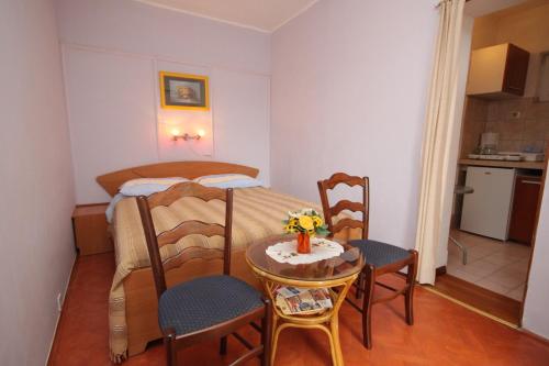 Studio with Terrace and Sea View room in Apartments with parking space Opatija - Volosko Opatija - 7897