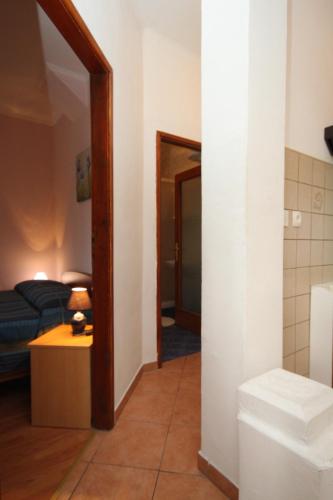 One-Bedroom Apartment with Terrace and Sea View image 1