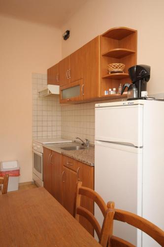 Apartments by the sea Opatija - 7830 - image 11