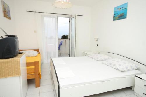Apartments and rooms by the sea Mali Losinj (Losinj) - 7977 - image 4