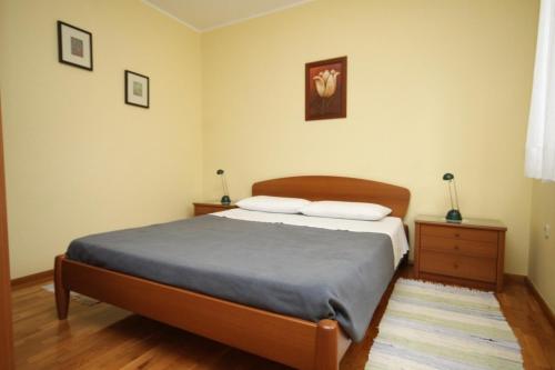 Apartments with a parking space Icici, Opatija - 7988 in อิชิชิ