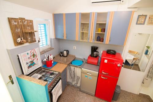 Apartments by the sea Veli Losinj Losinj - 7959 - image 4