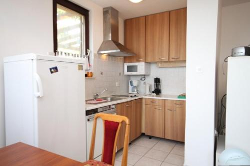 Apartments with a parking space Mali Losinj (Losinj) - 7998 - image 13