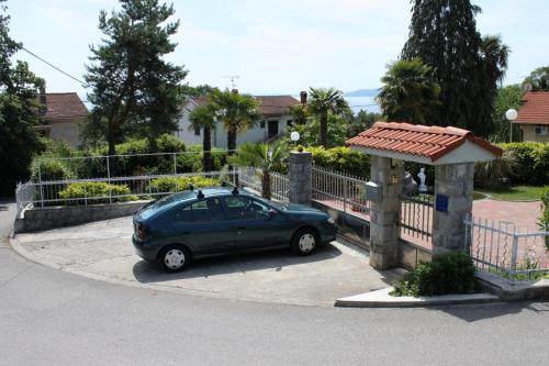 Apartments with a swimming pool Lovran Opatija - 7707 - image 10