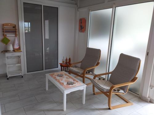 Oprema, Nouveau logement T2 avec vue sur mer et montagne in Sainte Rose
