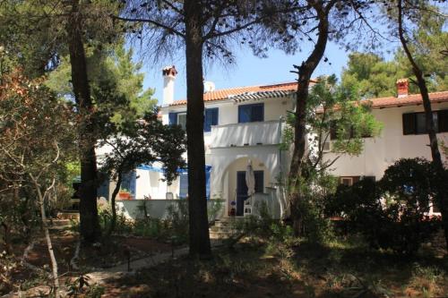Apartments by the sea Artatore Losinj - 7935 - image 2