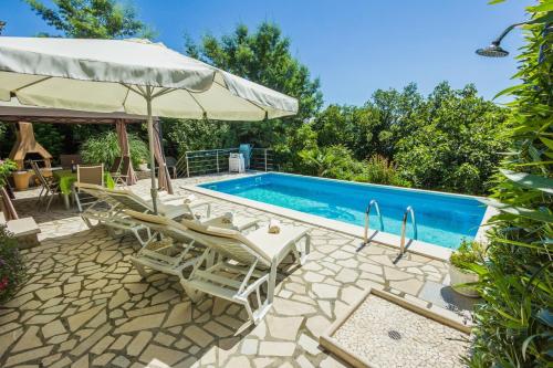 Family friendly apartments with a swimming pool Opatija - 7916 - image 11