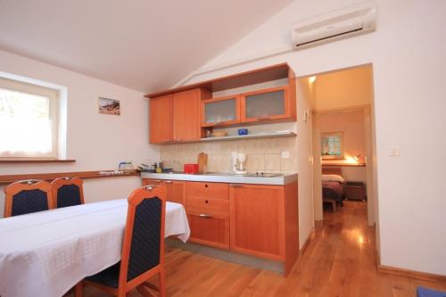 Family friendly seaside apartments Moscenicka Draga Opatija - 7798 - image 14