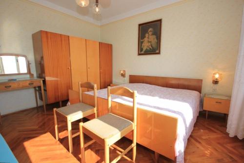 Apartments with a parking space Lovran, Opatija - 7808 in 洛夫蘭