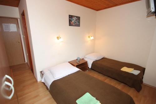 Rooms with a parking space Veli Brgud, Opatija - 7840