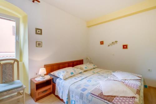 Apartments with a parking space Mali Losinj (Losinj) - 8053