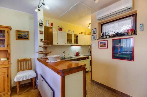 Apartments with a parking space Mali Losinj (Losinj) - 8000 - image 14