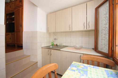 Konyha, Apartments by the sea Cres - 7875 in Cres