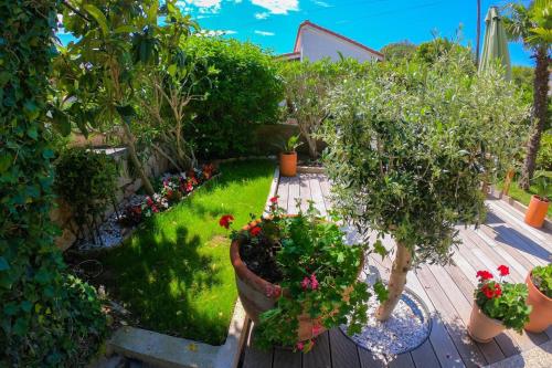 Apartments by the sea Artatore Losinj - 8020 - image 3