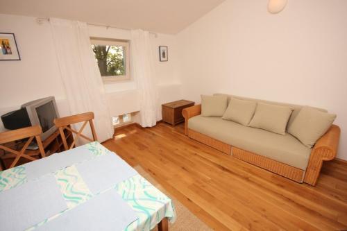 Family friendly seaside apartments Moscenicka Draga Opatija - 9242 - image 11