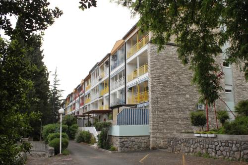 Apartments with a parking space Icici, Opatija - 7859