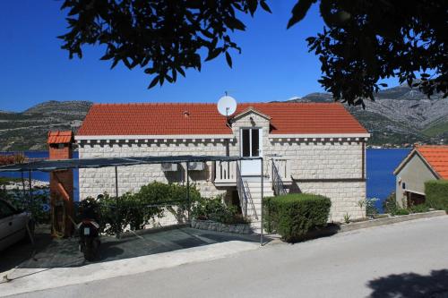Apartments by the sea Tri Zala Korcula - 9237 - image 8