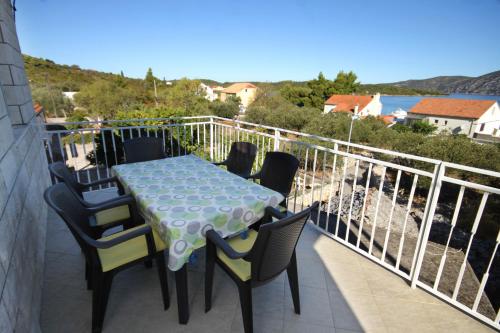 Apartments by the sea Kneza Korcula - 9164 - image 6