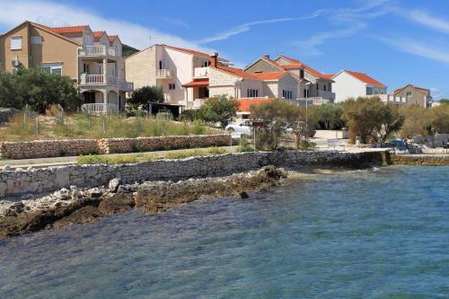  Apartments by the sea Kneza, Korcula - 9171 in Pupnat