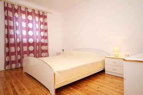 Seaside apartments with a swimming pool Kneza Korcula - 9269 - image 2