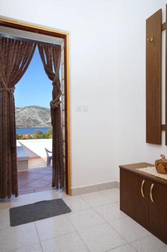 Seaside apartments with a swimming pool Kneza Korcula - 9269 - image 7