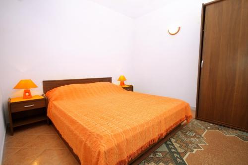 Seaside apartments with a swimming pool Kneza Korcula - 9269 - image 4