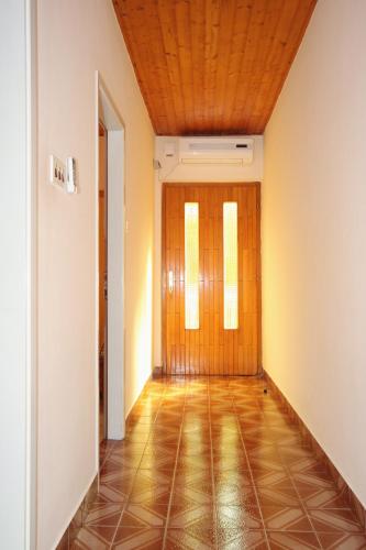 Apartments by the sea Brna Korcula - 9187 - image 14