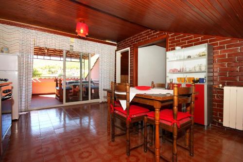 Apartments by the sea Brna Korcula - 9275 - image 4