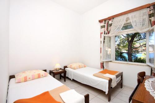 Apartments by the sea Brna Korcula - 9275 - image 5