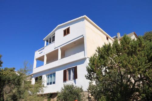  Apartments by the sea Zavalatica, Korcula - 9274 in Zavalatica