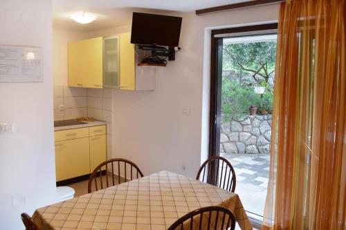 Apartments with a parking space Cres - 7876 - image 8
