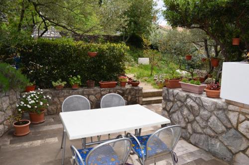 Apartments with a parking space Cres - 7876 - image 12