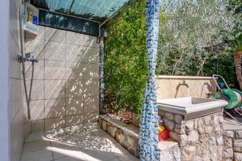 Apartments by the sea Artatore Losinj - 8008 - image 12