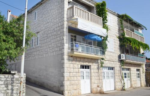  Apartments and rooms by the sea Sumartin, Brac - 2953 in Sumartin